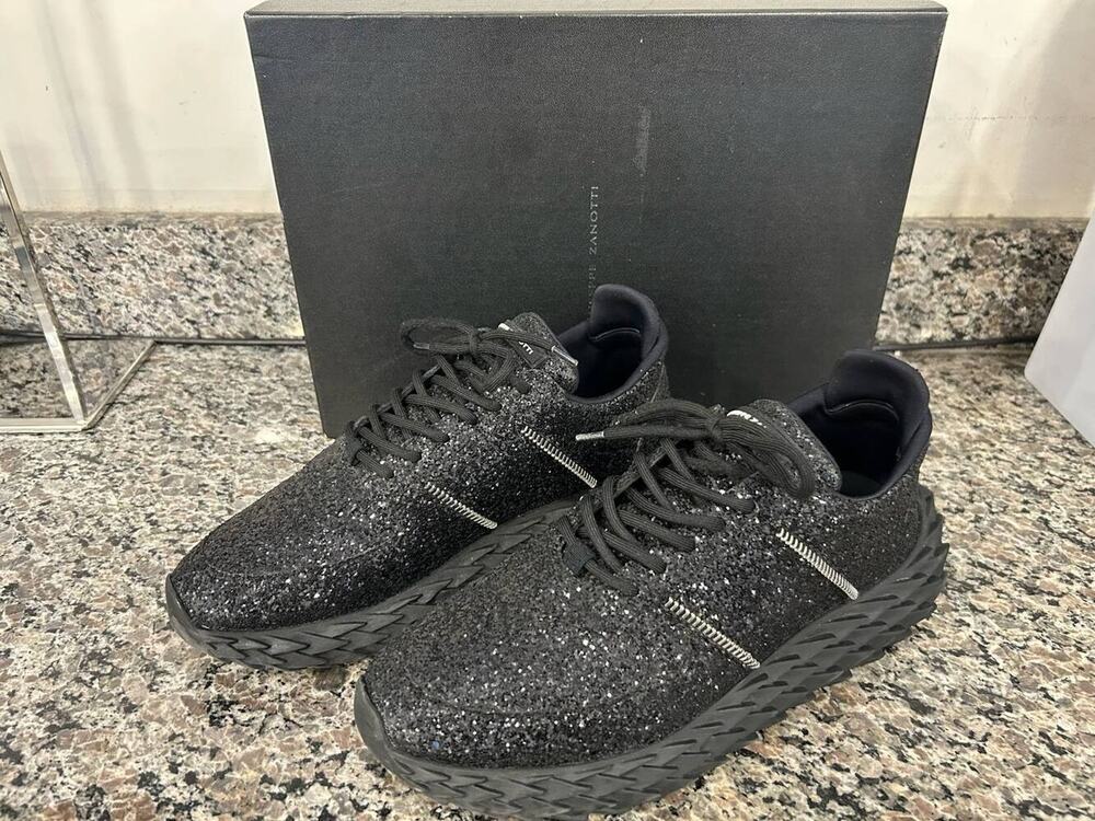 Giuseppe Zanotti Black Glitter Signature Label Urchin Men's Size 42 SPBSAL348015
